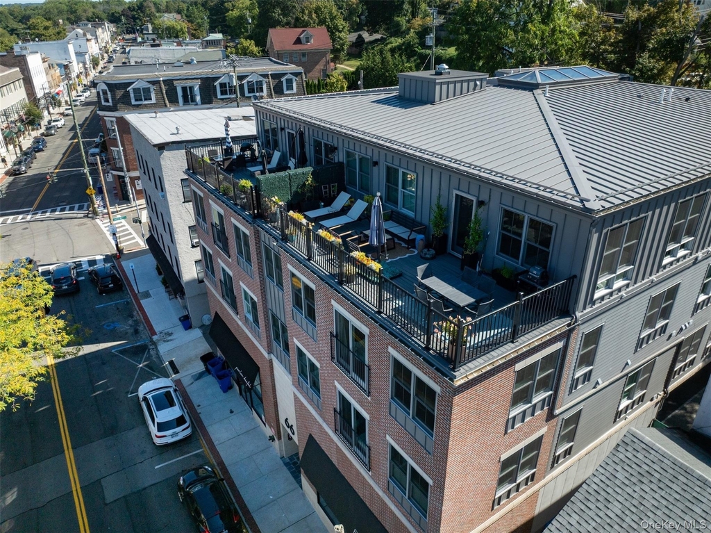 66 Main Street - Photo 14