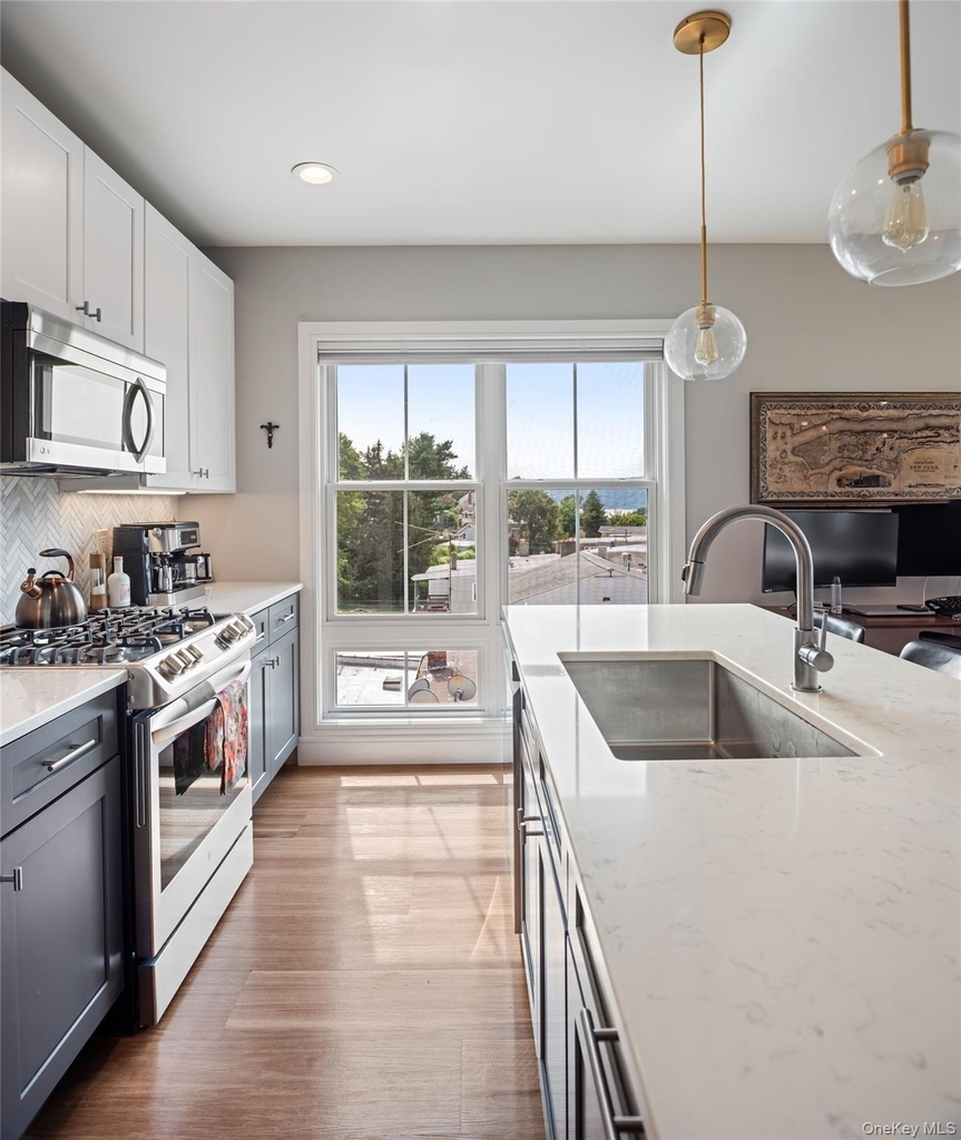 66 Main Street - Photo 10