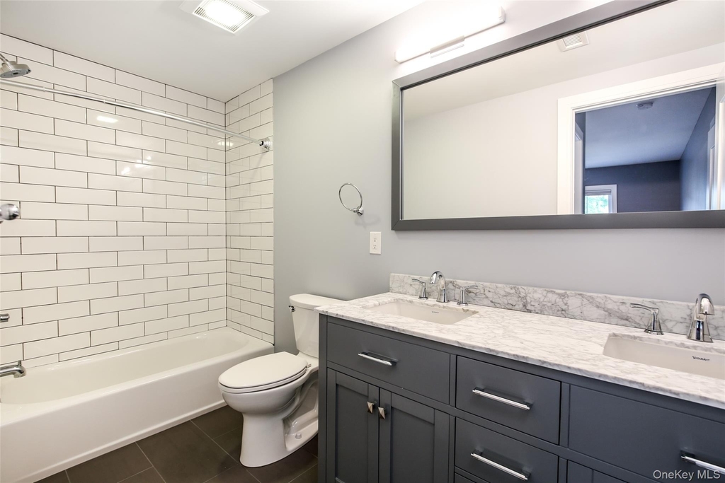 66 Main Street - Photo 5