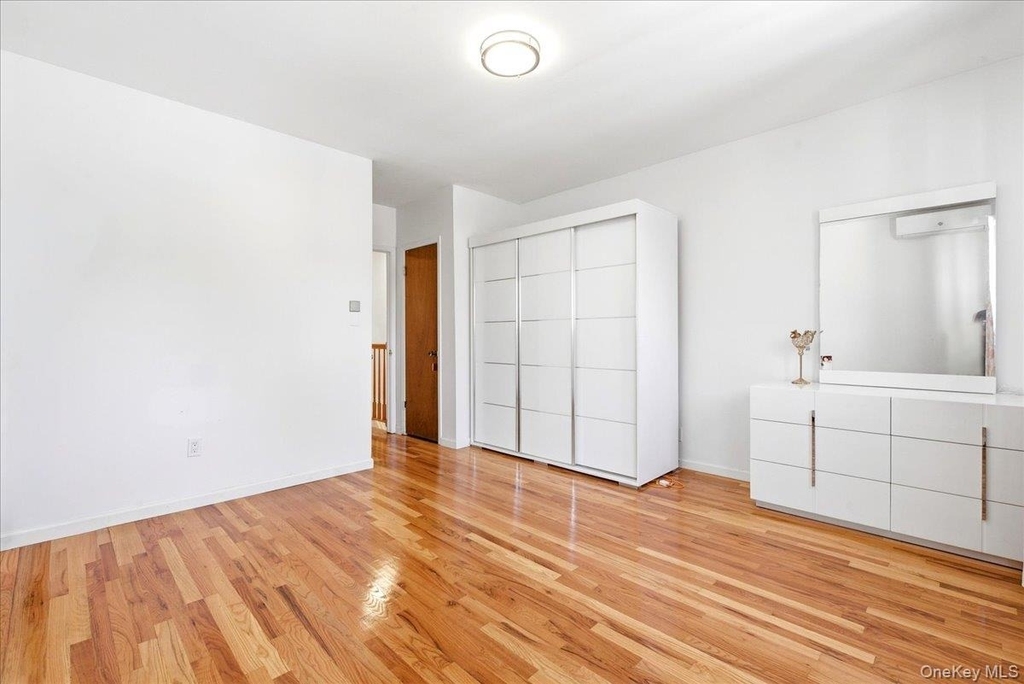 77-32 160th Street - Photo 19