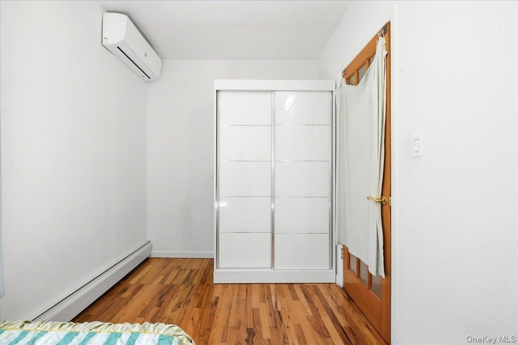 77-32 160th Street - Photo 16