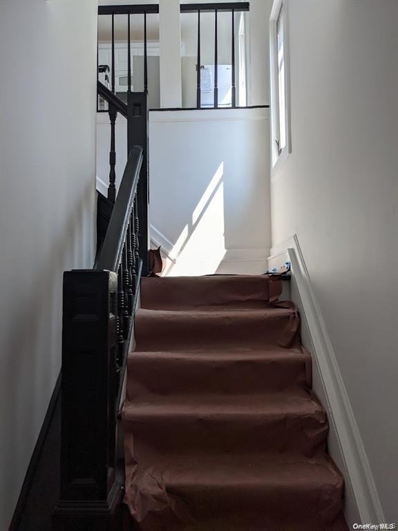 23 Foxhurst Road - Photo 2