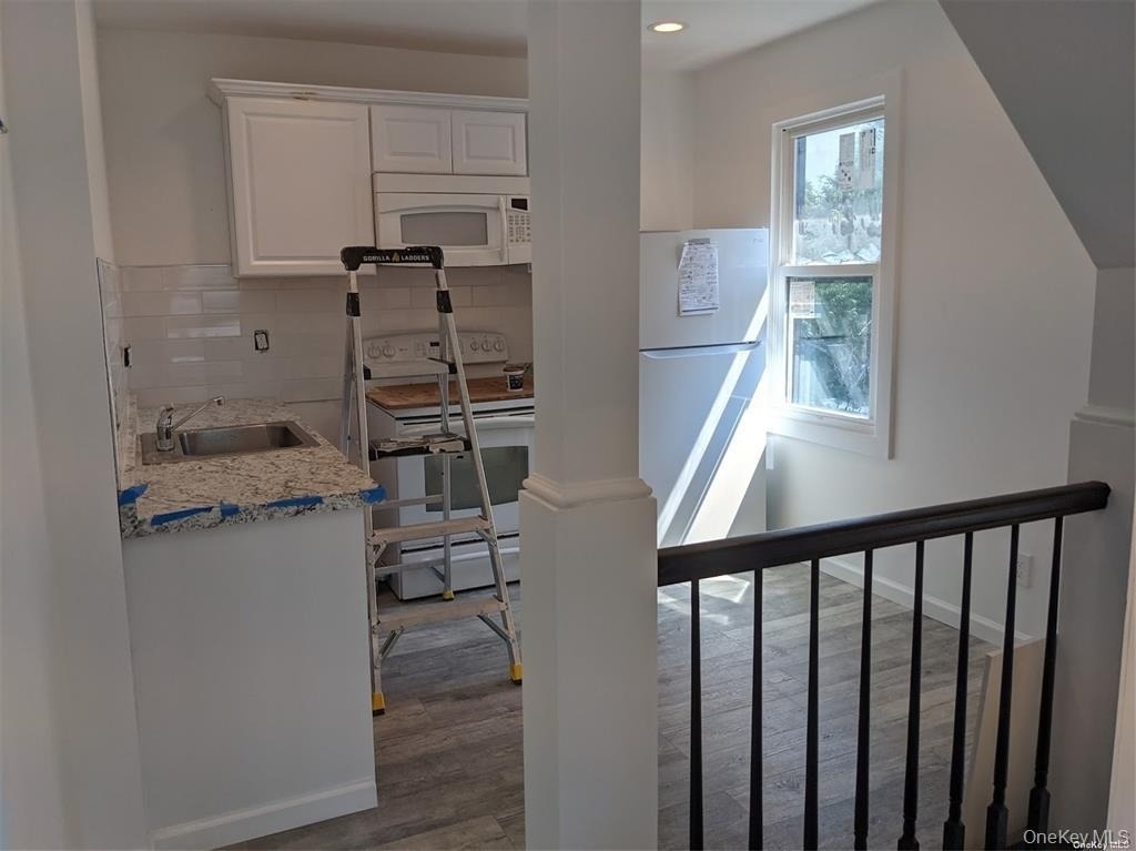 23 Foxhurst Road - Photo 3