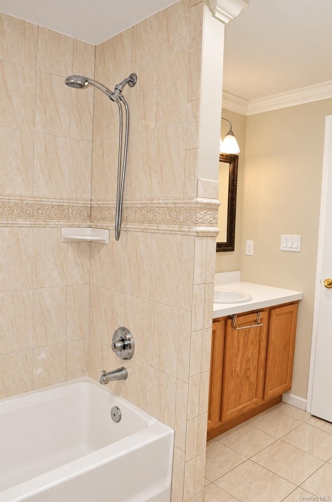 242 Maple Avenue - Photo 11