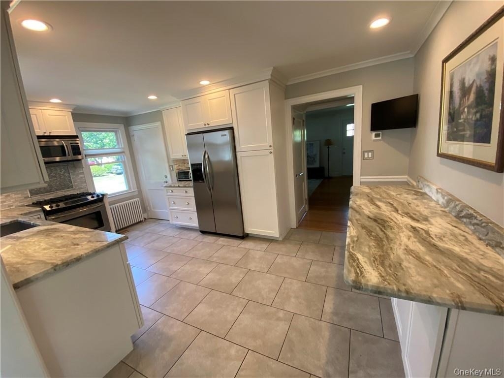 17 Harriman Avenue - Photo 4