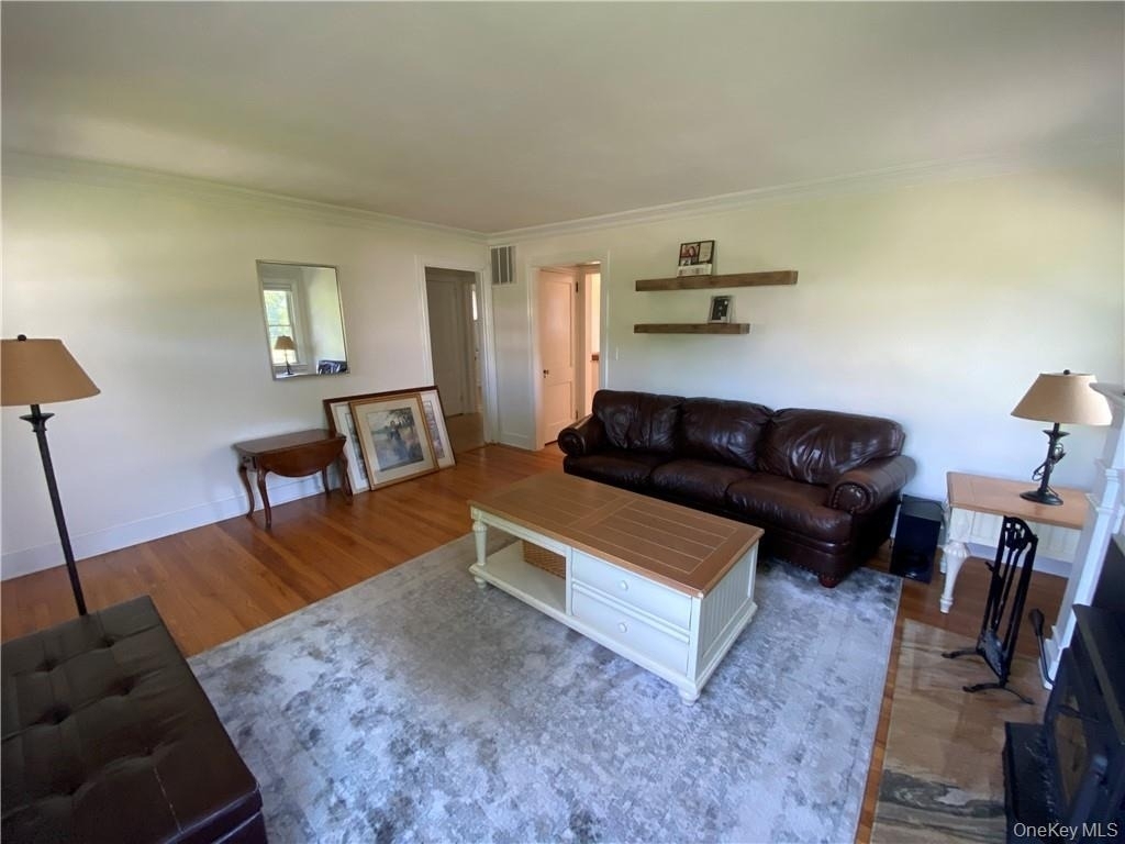 17 Harriman Avenue - Photo 3
