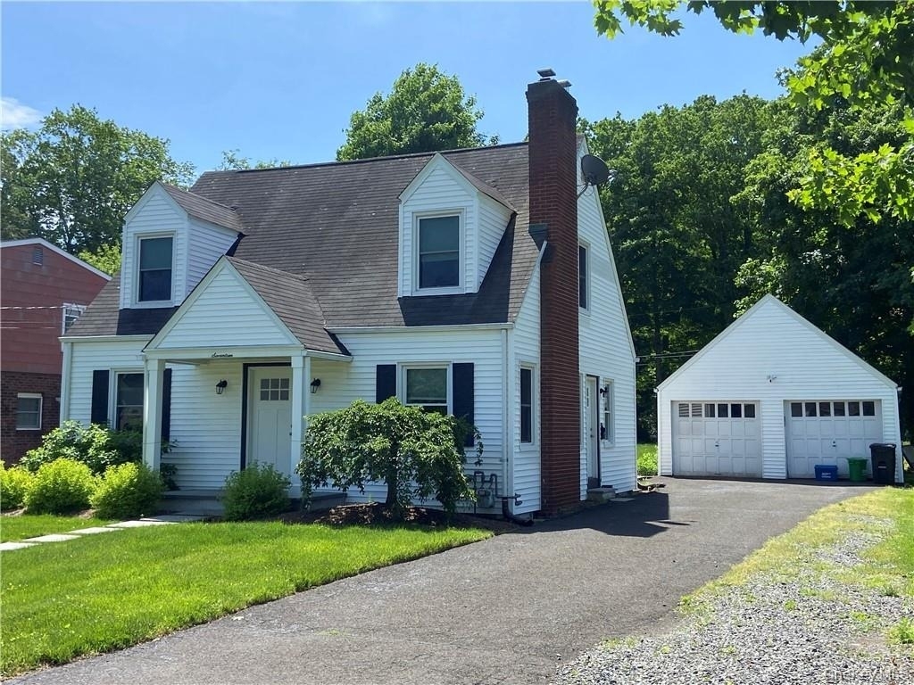 17 Harriman Avenue - Photo 1
