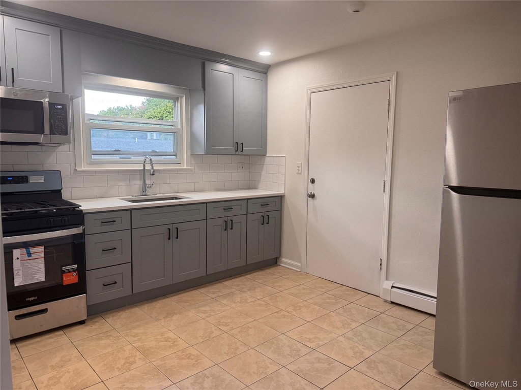 36 Congers Road - Photo 2