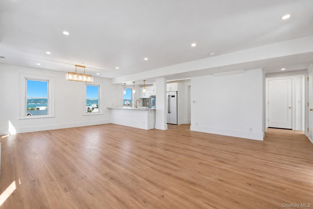 35 South Broadway - Photo 9