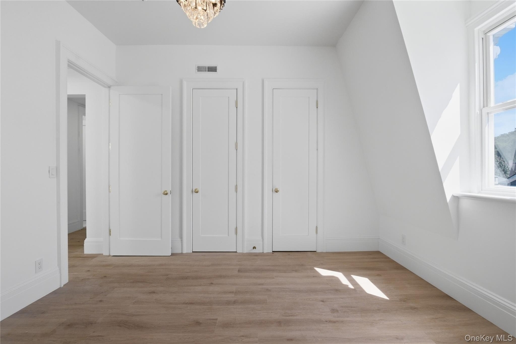 35 South Broadway - Photo 24
