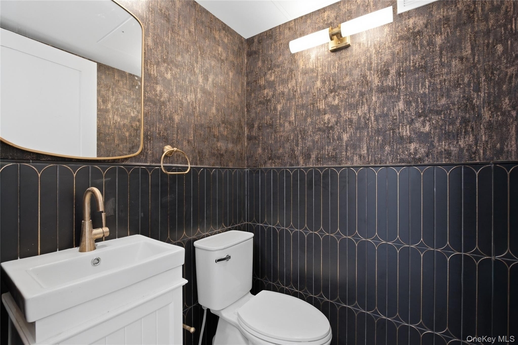 35 South Broadway - Photo 7