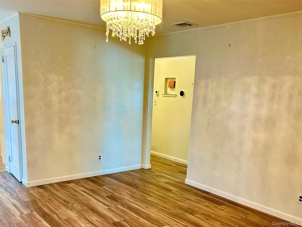 67 Emerson Avenue - Photo 3