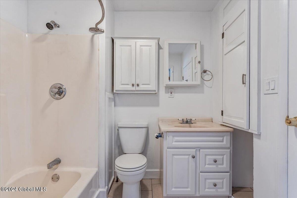 455 Maple Avenue - Photo 10