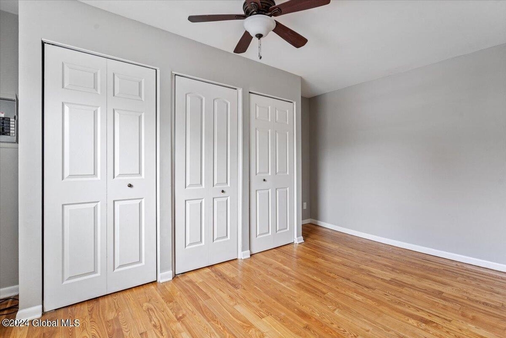 455 Maple Avenue - Photo 4