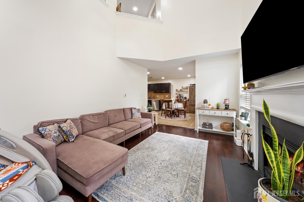 1401 Taggert Drive - Photo 9