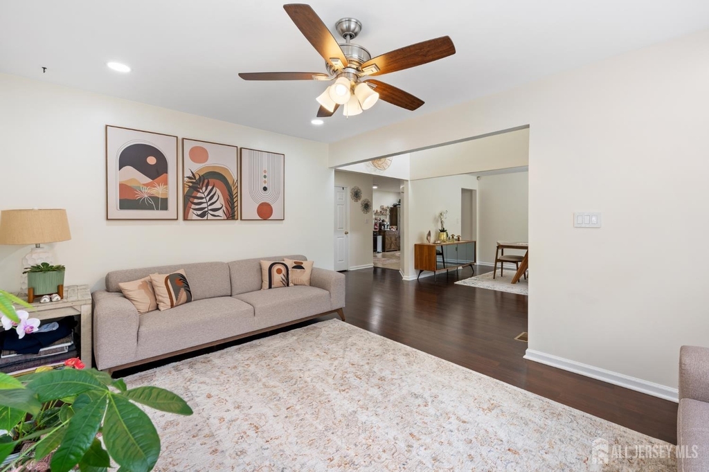 1401 Taggert Drive - Photo 5