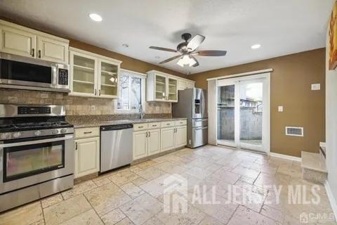 232 Westgate Drive - Photo 3
