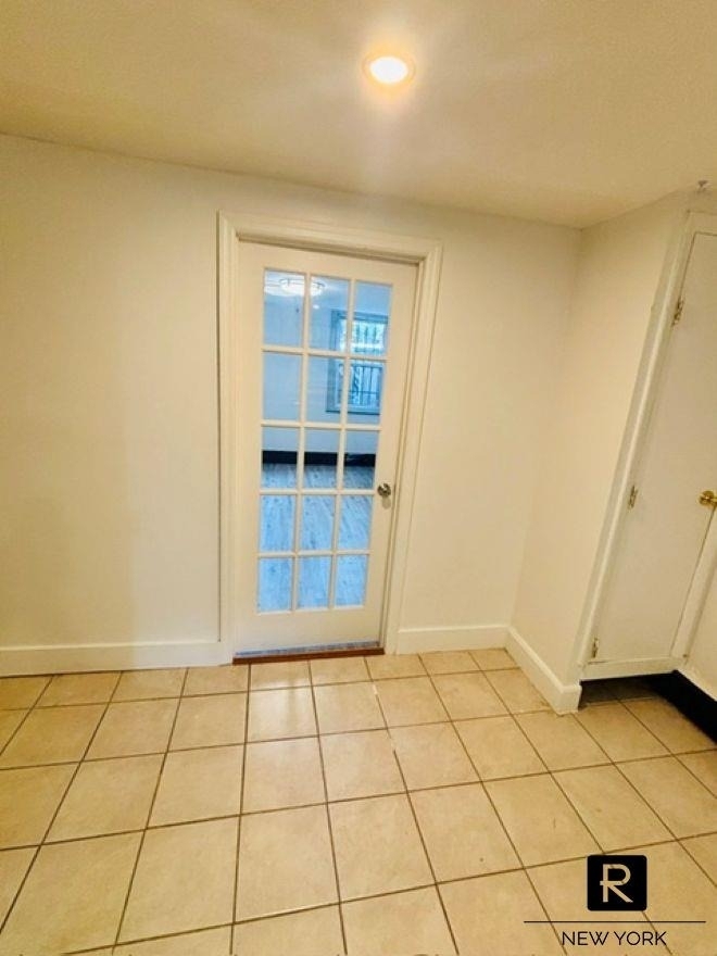 72 Clermont Avenue - Photo 2
