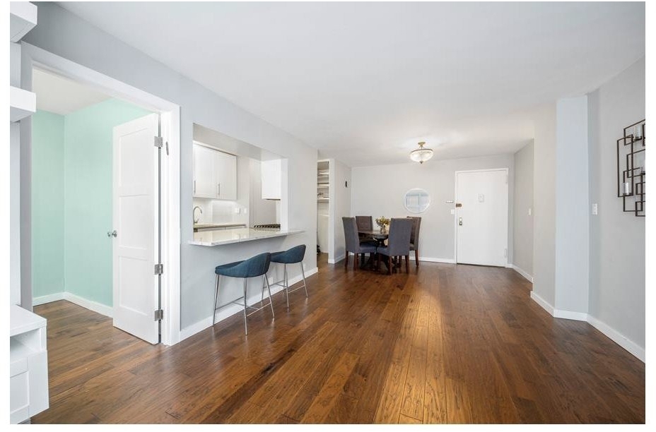 201 E 36th Street - Photo 1