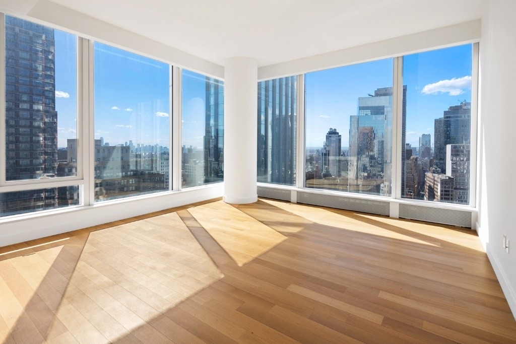 15 E 30th Street - Photo 0