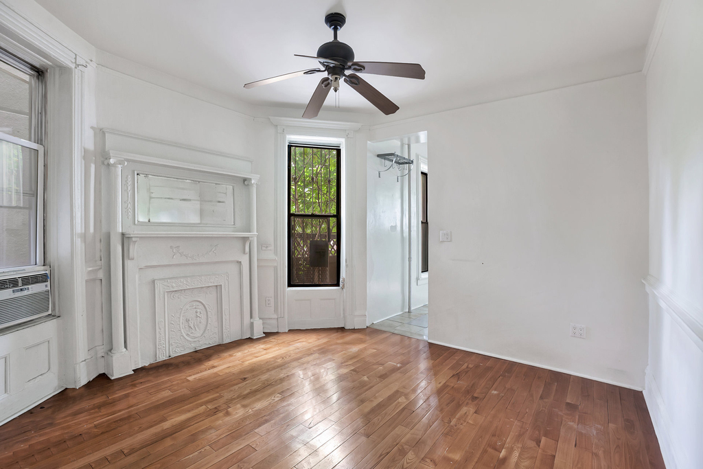 51 Irving Place - Photo 1