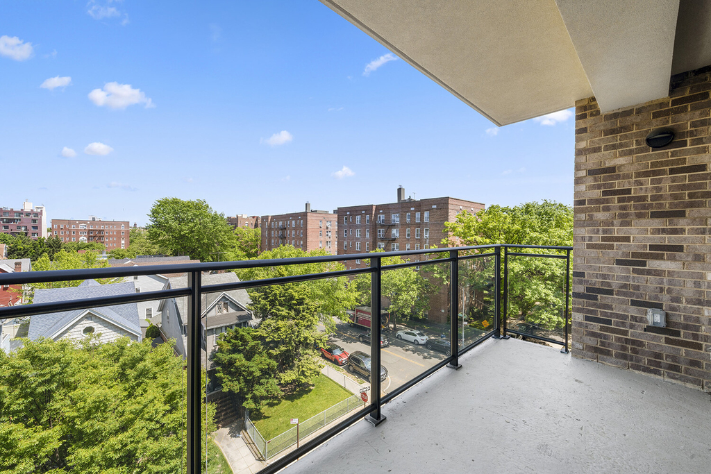 623 Ave H - Photo 2
