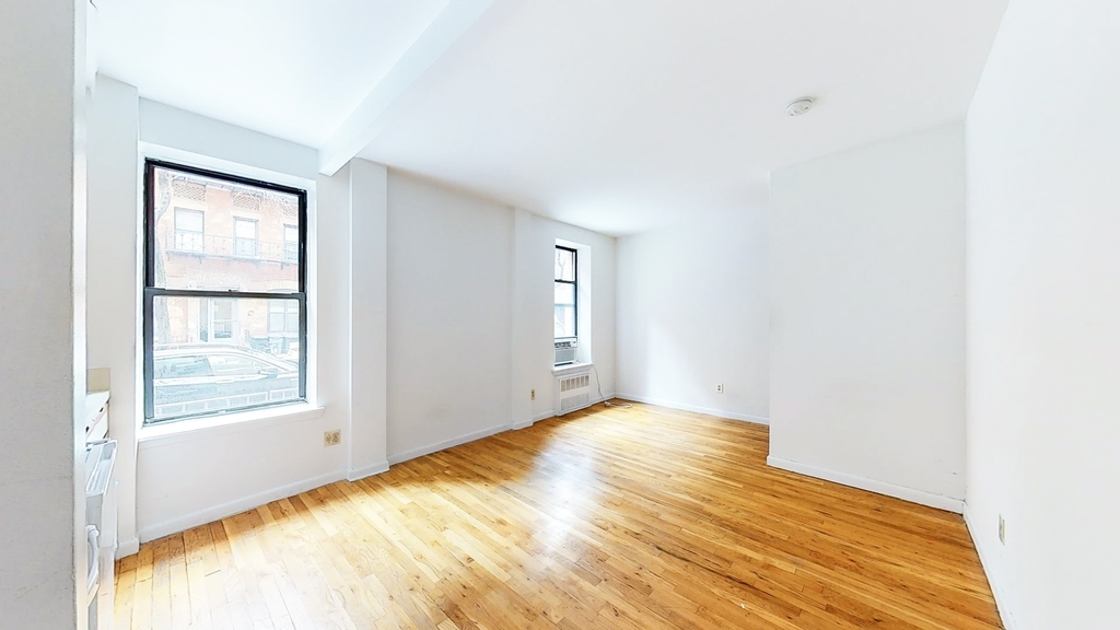 415 East 73rd Street - Photo 0