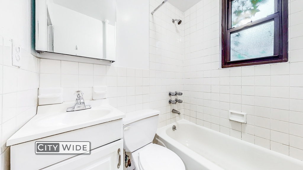 322 East 89th Street - Photo 3