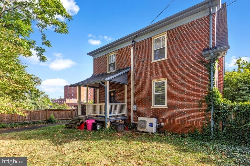 420 W Cork Street - Photo 51