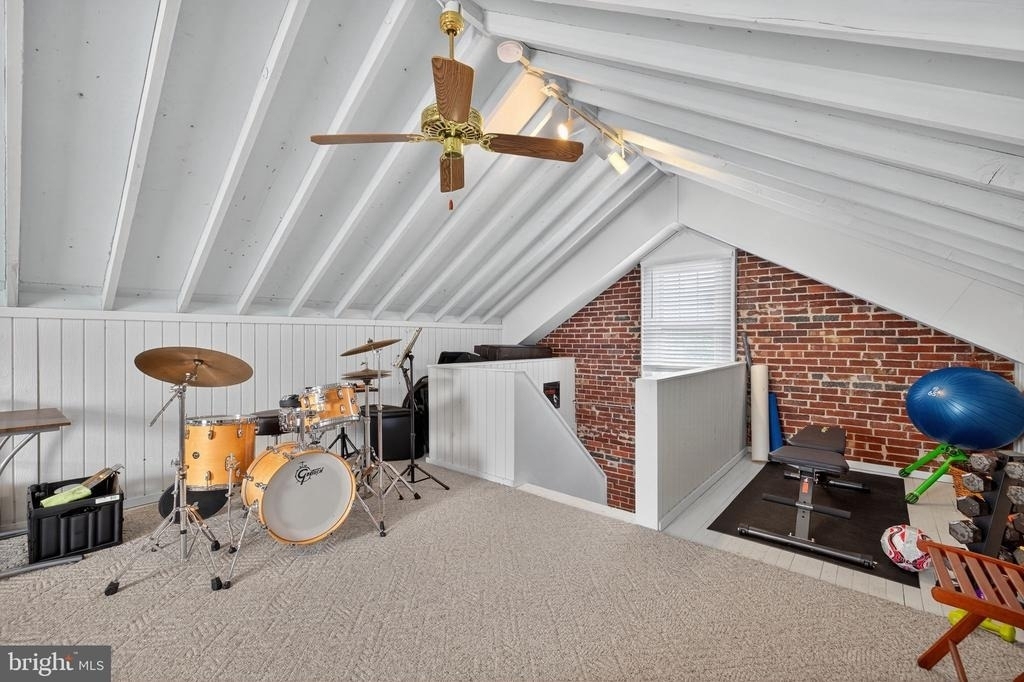 420 W Cork Street - Photo 46