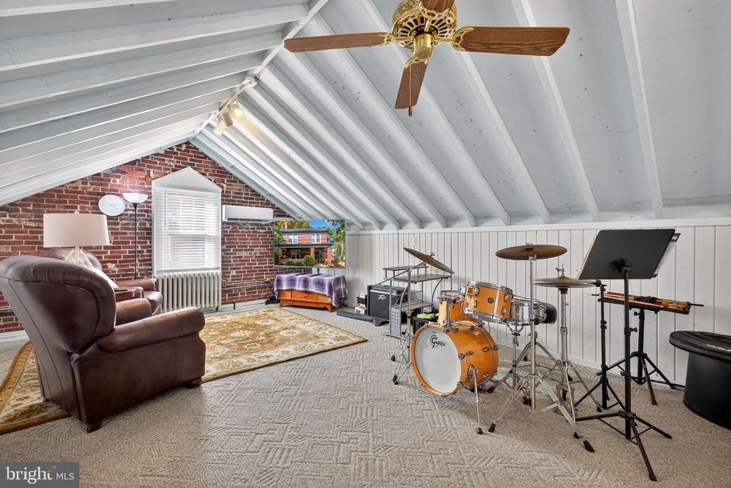420 W Cork Street - Photo 44