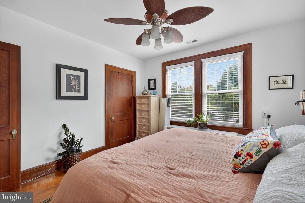 420 W Cork Street - Photo 41