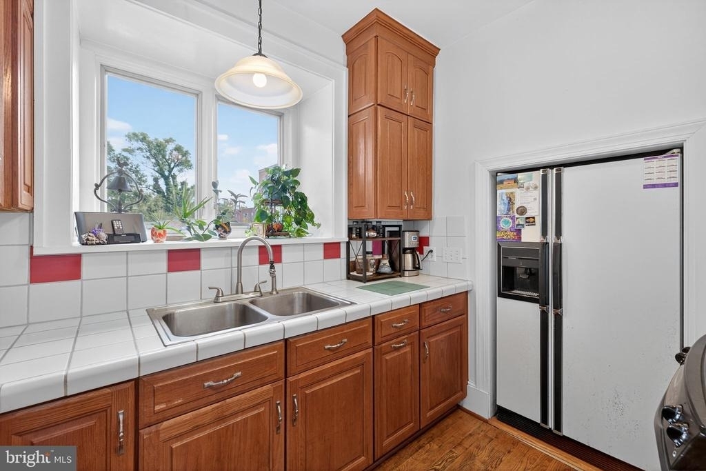 420 W Cork Street - Photo 23