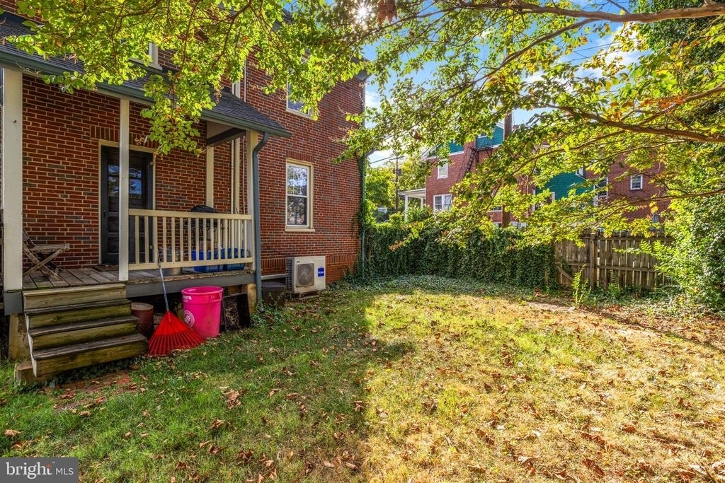 420 W Cork Street - Photo 49