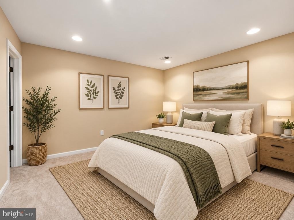 117 Holmes Street - Photo 4