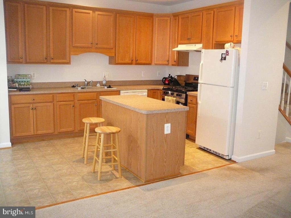 38 Pike Place - Photo 1