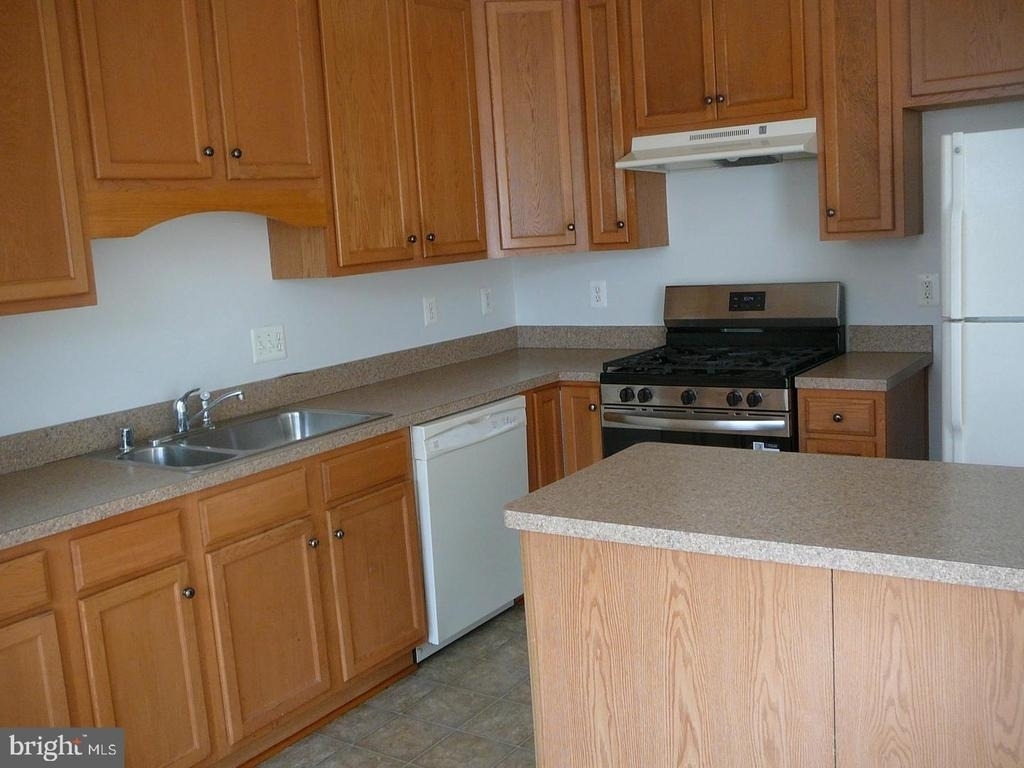 38 Pike Place - Photo 21