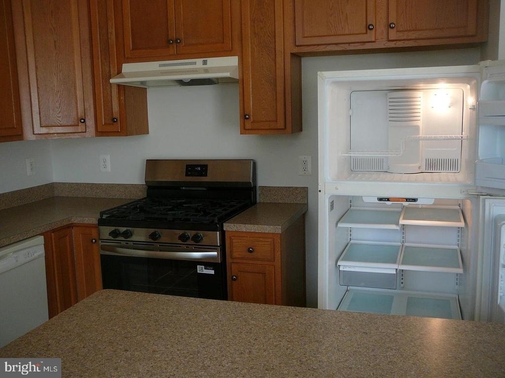38 Pike Place - Photo 22