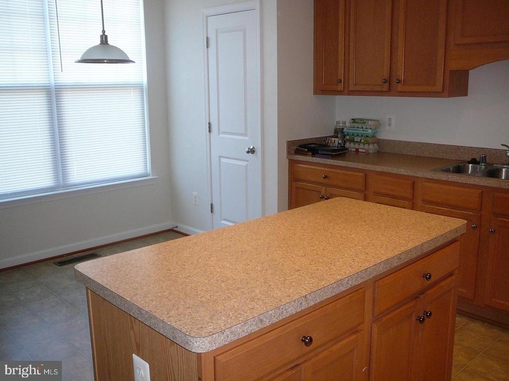 38 Pike Place - Photo 2