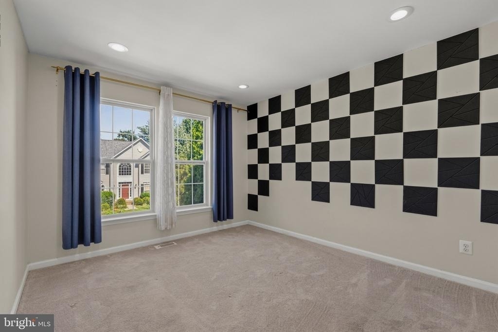 2033 Germander Way - Photo 34