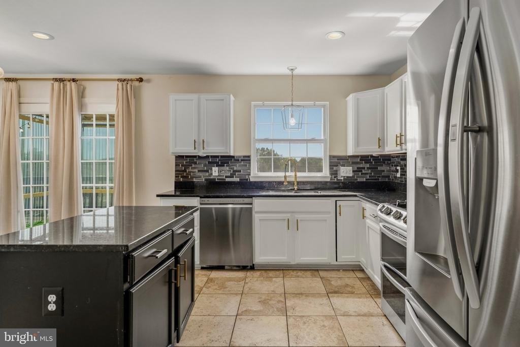 2033 Germander Way - Photo 20