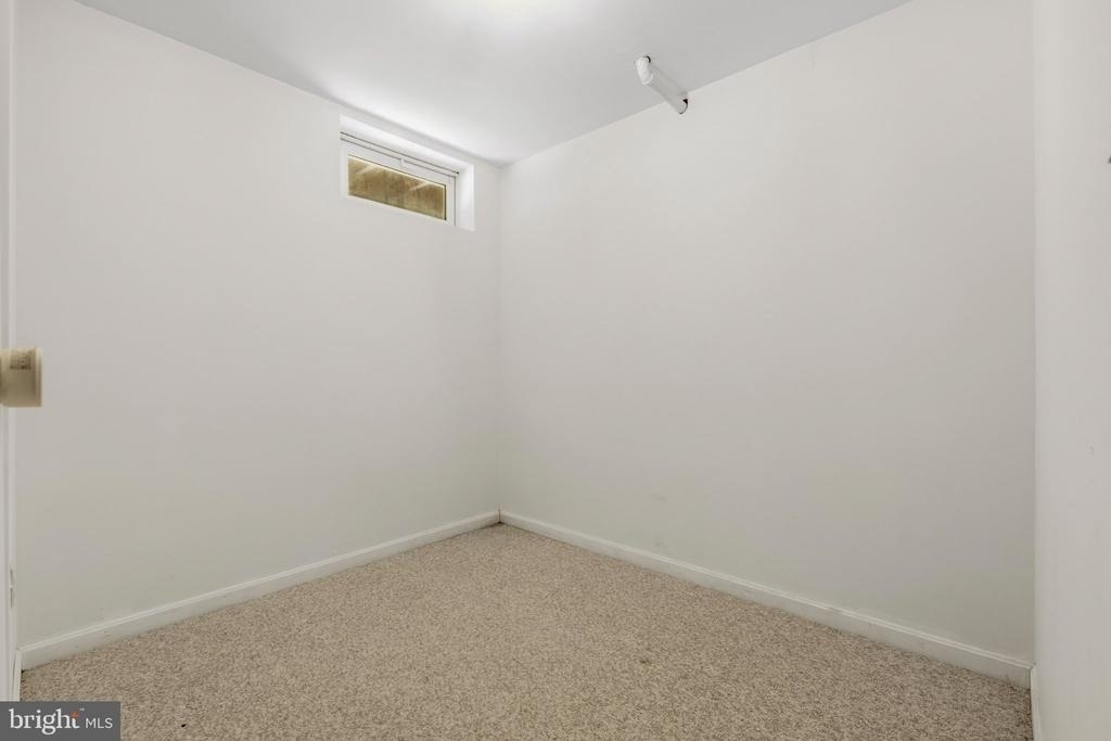 2033 Germander Way - Photo 27