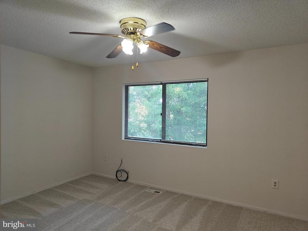 15245 Coachman Terrace - Photo 11