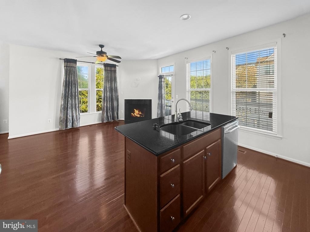 22647 Vienna Green Terrace - Photo 24