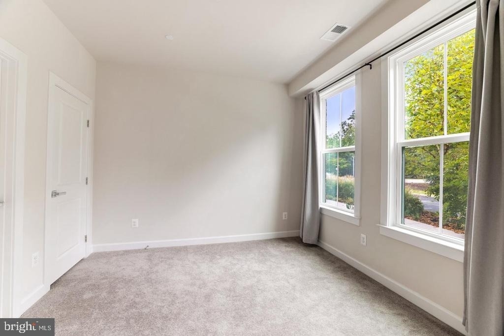 13036 Hattontown Square - Photo 4