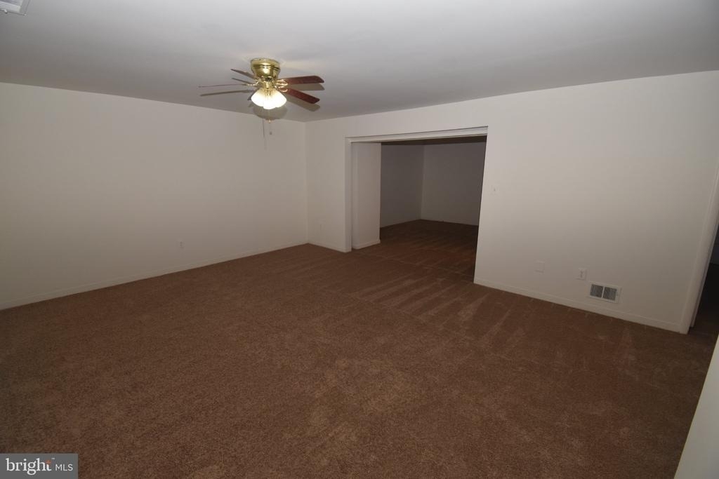 1436 Greenmont - Photo 2