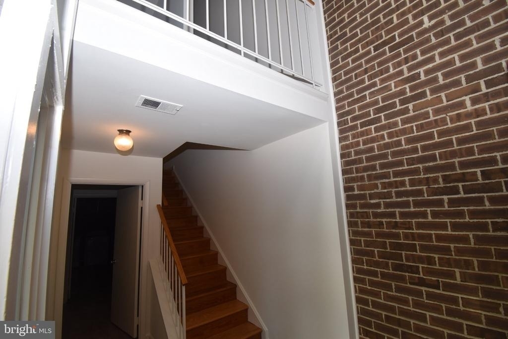 1436 Greenmont - Photo 1