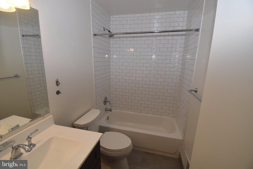 1436 Greenmont - Photo 12