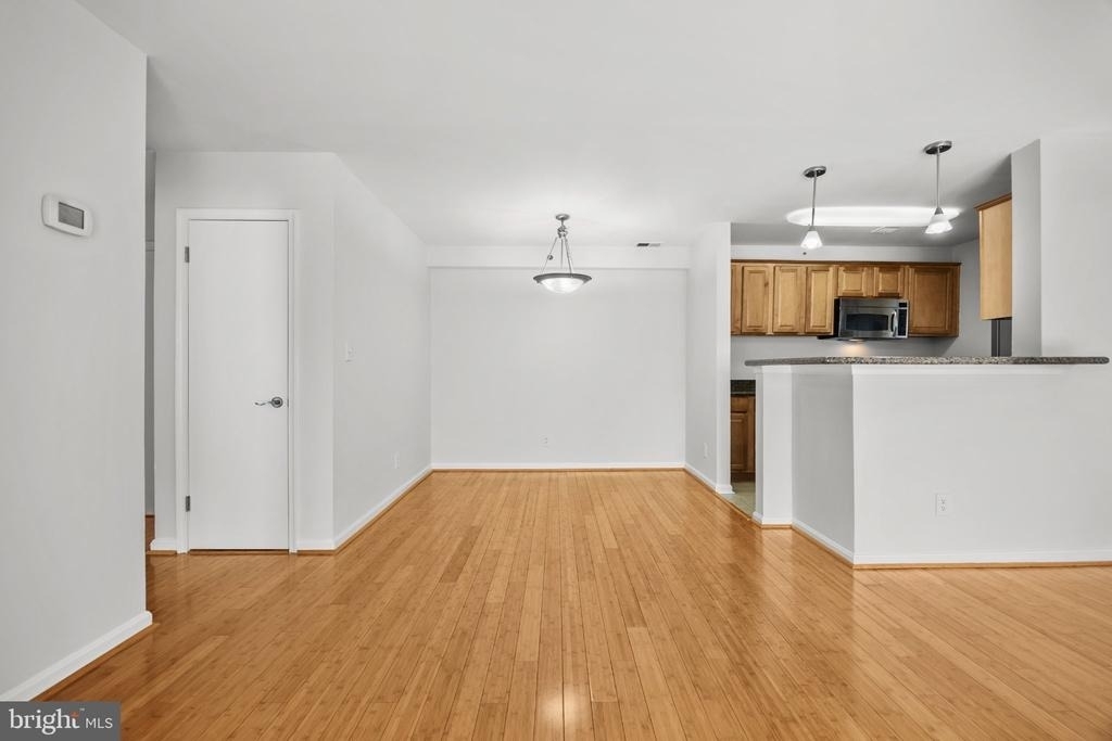 3175 Summit Square Drive - Photo 11