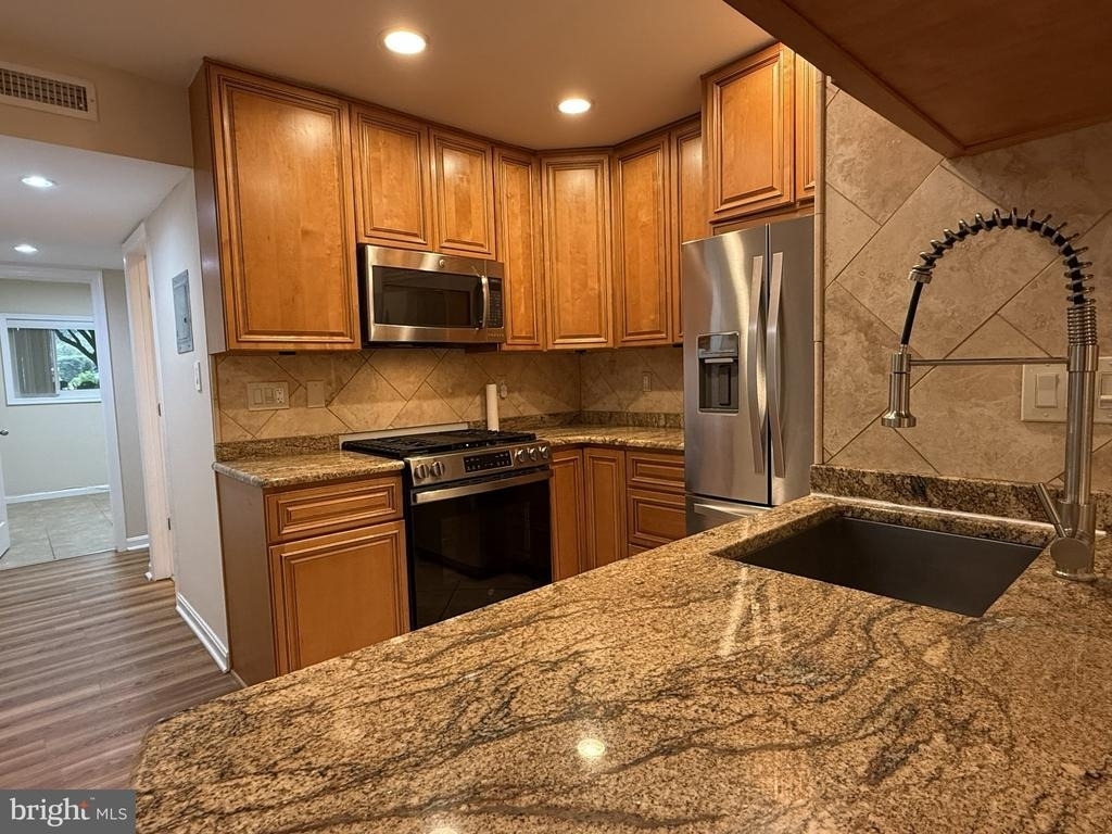 4937 Americana Drive - Photo 8